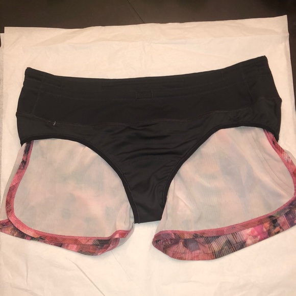 Lululemon 4” Speed Up Shorts in Sun Dazed Multi Pink/Super Dark, EUC. Size 10. - Picture 9 of 14